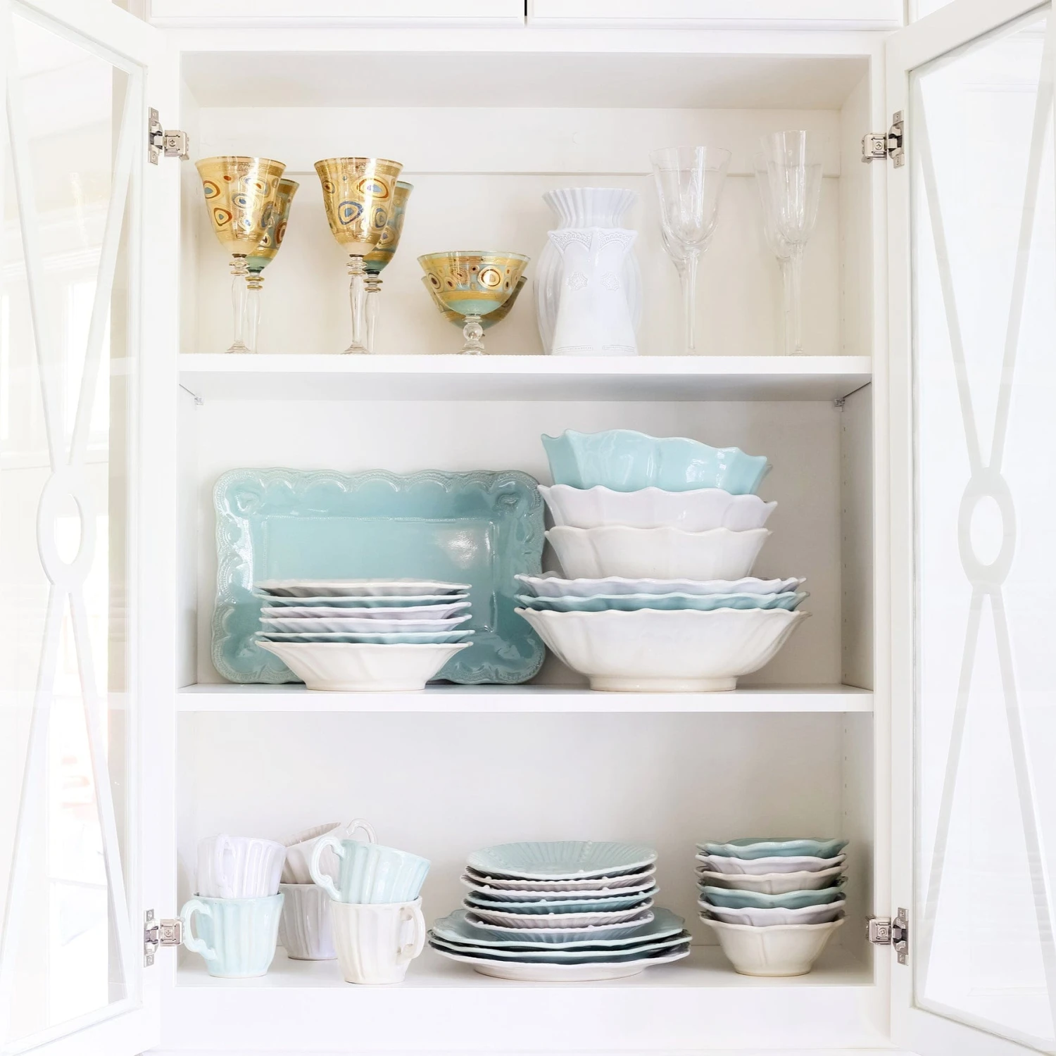 Incanto Stone Ruffle Large Bowl 4 Incanto Stone Ruffle Large Bowl - Image 4