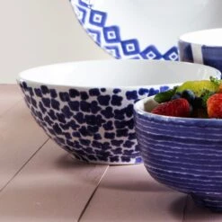 Santorini Flower Small Serving Bowl -Vietri VSAN 003075 2100 web3 1800x1800
